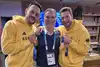 Als Vizepräsident des Bob- & Schlittenverband für Deutschland e.V. (BSD) hatte Prof. Dr. Jochen Buck (Mitte) bei den Olympischen Winterspielen 2026 in Cortina d'Ampezzo allen Grund zur Freude. Anschieber Georg Fleischhauer (li.) holte mit seinem Teamkollegen Hansi Lochner (re.) den Doppelolympiasieg (Zweierbob und Viererbob).